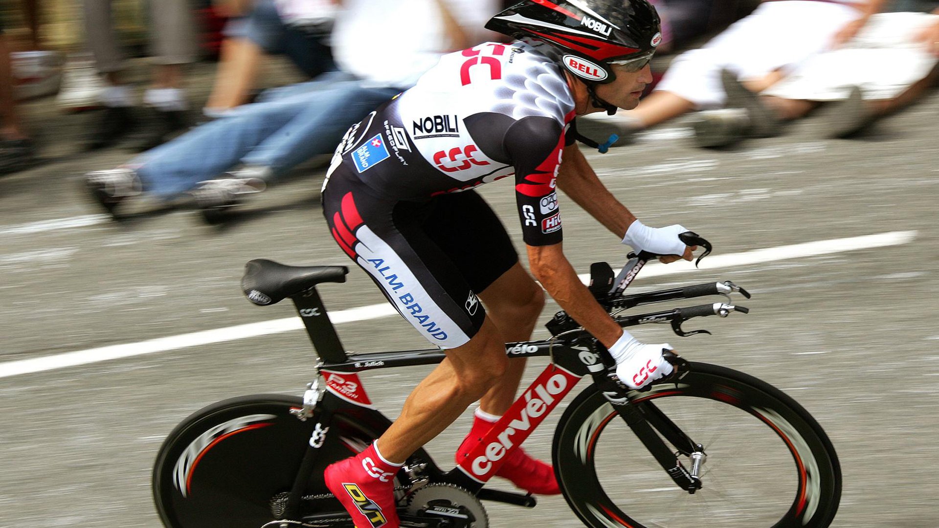 希腊男队蛙泳项目再创佳绩，希腊选手赛后泪奔