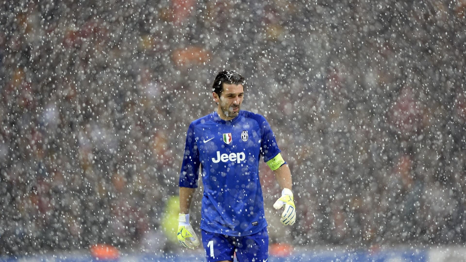 开云体育ios-虚拟现实技术助力足球战术分析，培训效果显著提升，足球虚拟队什么意思